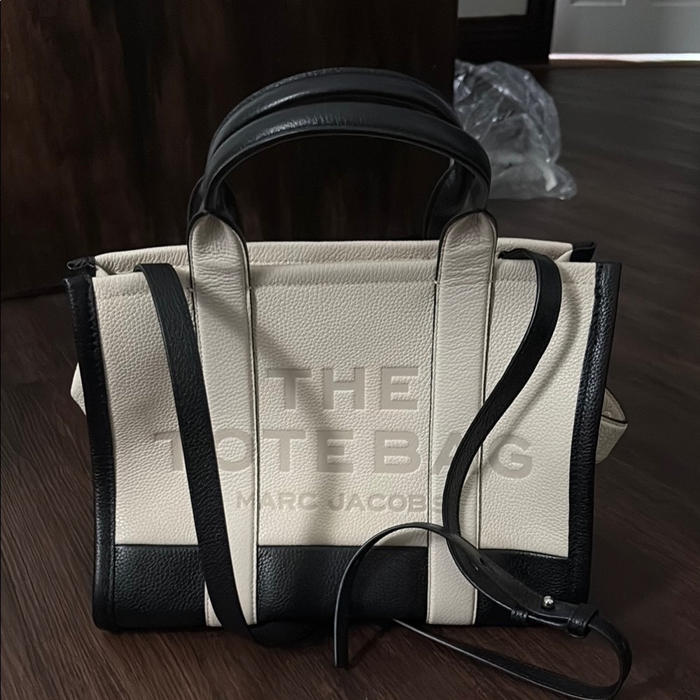 Marc Jacobs Black and Cream Tote Bag
